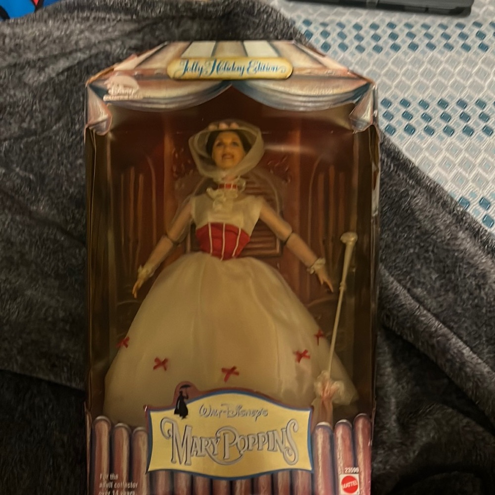 Mary poppins doll ( Mattel)